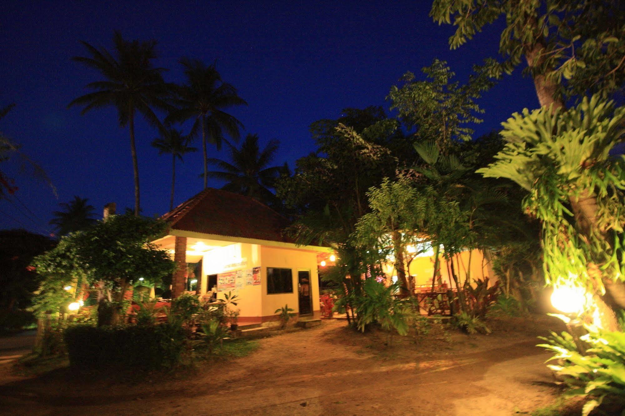 ホテル アオナン レイク サイド Ao Nang エクステリア 写真